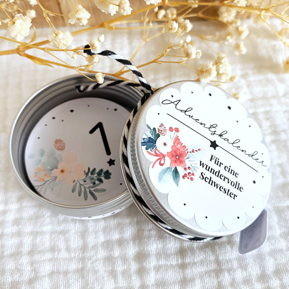 offene Dose eines Adventskalenders für eine wundervolle Schwester