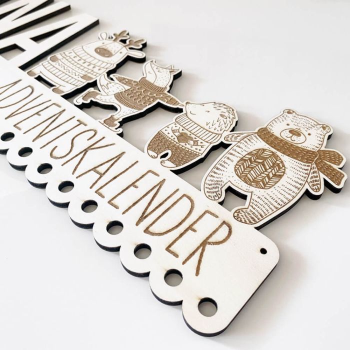 Adventskalender kompakt aus Holz mit 24 Löcher